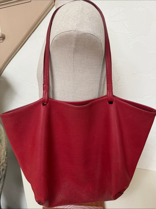 The Row Handbags - The Row Red Leather Simple Unlined Open Top Tote Bag Thin Flat Handles